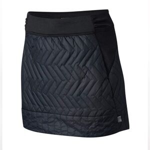 NWT|| MOUNTAIN HARDWEAR Trekkin Insulated Mini Skirt in black size: Large